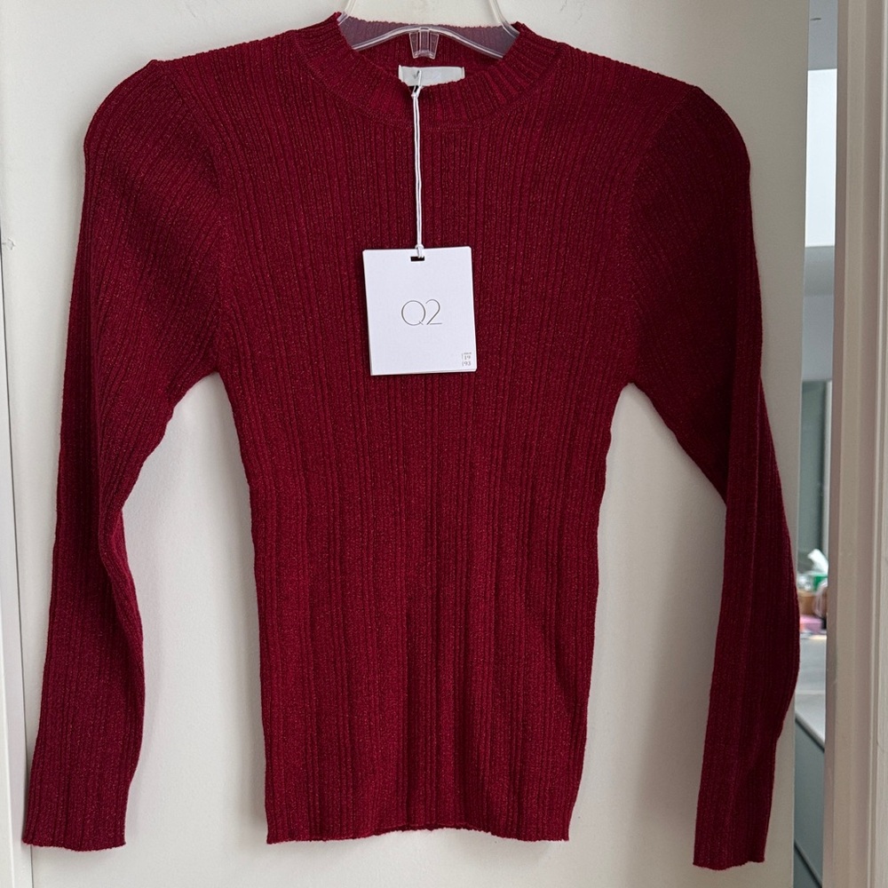 Q2 Ribbed Shimmery Sweater in Red
